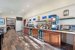 Inbegriffenes kontinentales Frühstück