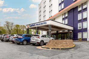 Exterior - Comfort Inn & Suites Alexandria West (Alexandria)