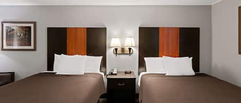 Desk, laptop workspace, iron/ironing board, free WiFi