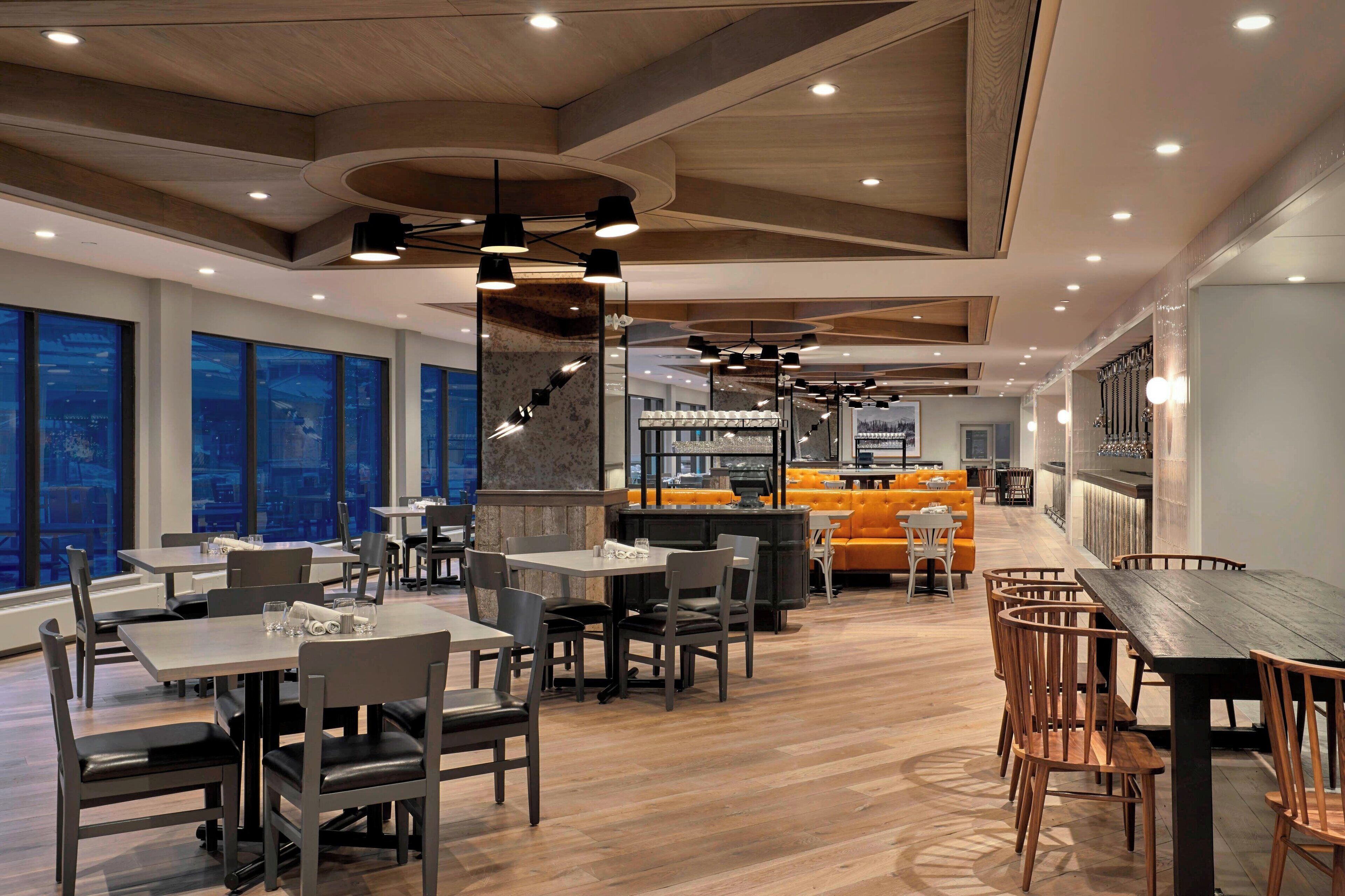 5 restaurants, breakfast, lunch, dinner served; italian cuisine