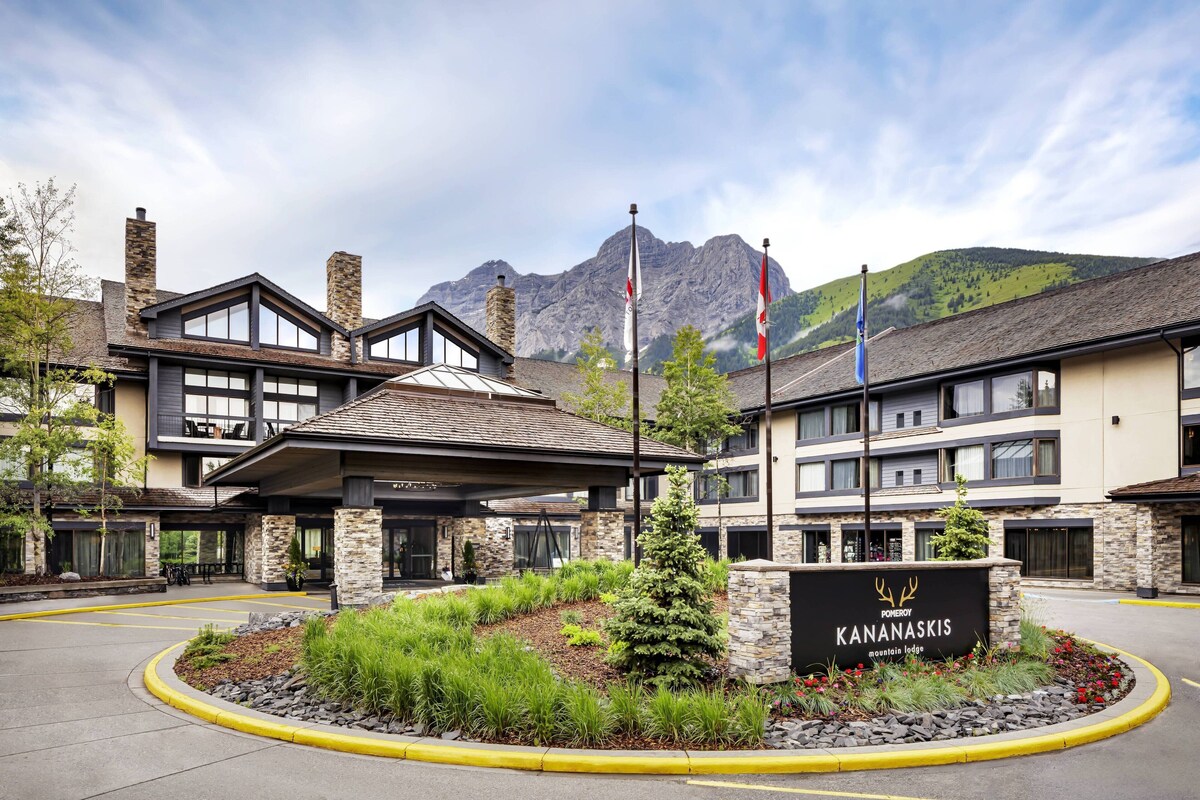 Kananaskis Mountain Lodge, Autograph Collection Reviews, Deals & Photos