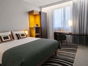 Memory-foam beds, in-room safe, desk, blackout curtains - Novotel Bayeux (Bayeux)