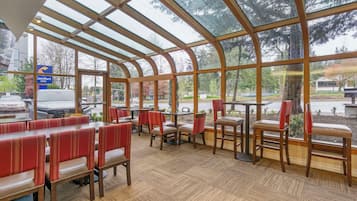Desayuno buffet incluido todos los días