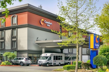 Comfort Inn & Suites Sea-Tac Airport