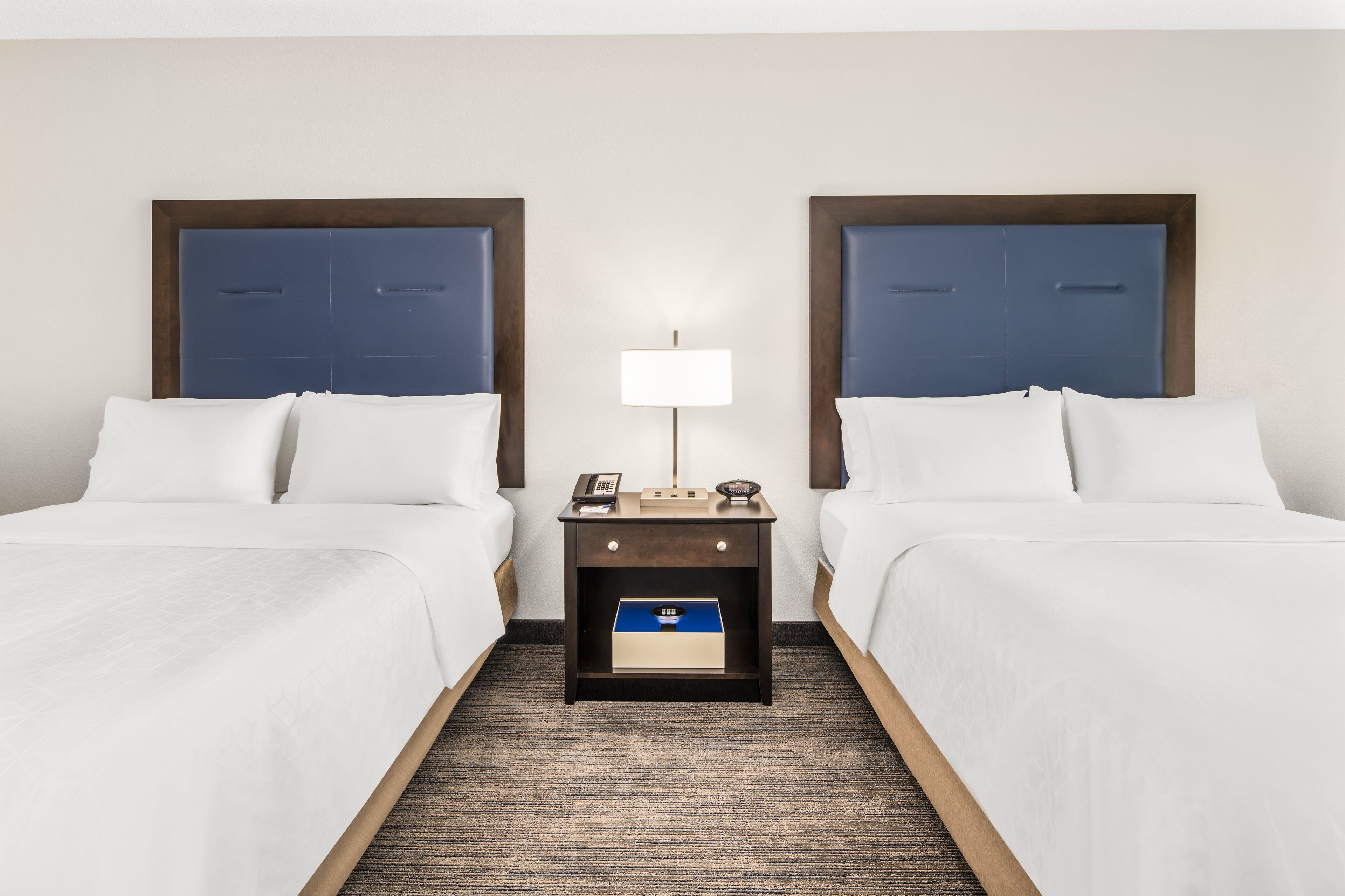 1 bedroom, premium bedding, in-room safe, desk