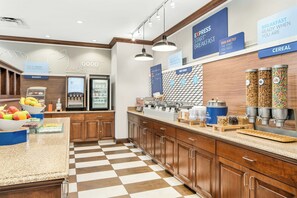 Colazione a buffet inclusa, servita tutte le mattine 
