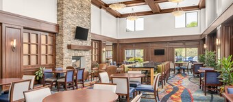 Holiday Inn Express & Suites Wilmington-Newark by IHG 