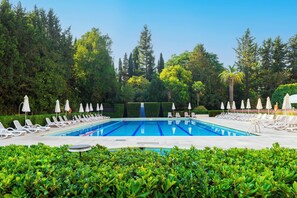 Pool - Crowne Plaza Rome-St. Peter's Hotel & Spa by IHG (Rome)