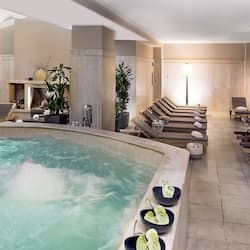 Couples treatment rooms, sauna, hot tub, Turkish bath, body treatments
