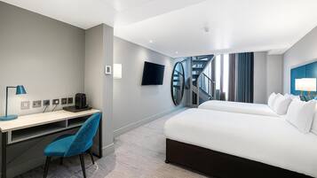 Suite, 1 Queen Bed with Sofa bed (Duplex)