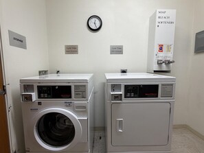 Laundry room - SureStay by Best Western Bismarck (Bismarck)