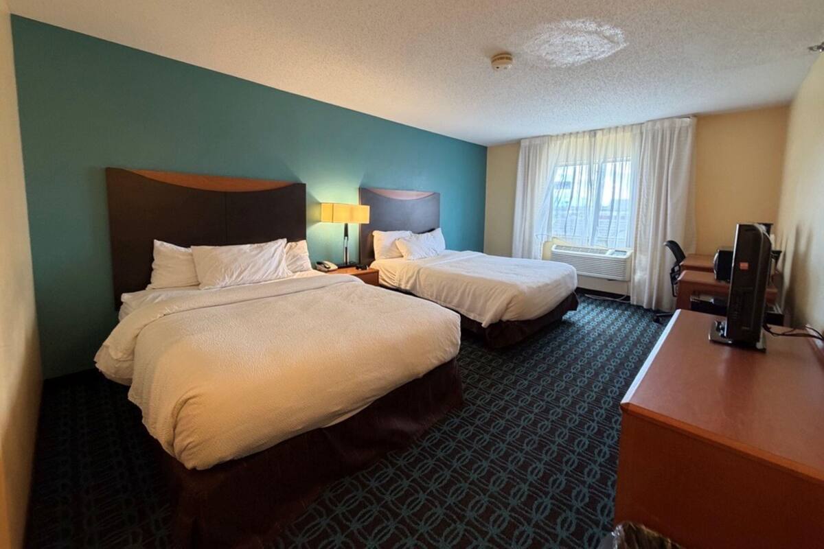 Standard Room, 2 Queen Beds, Non Smoking | Premium bedding, desk, laptop workspace, blackout drapes