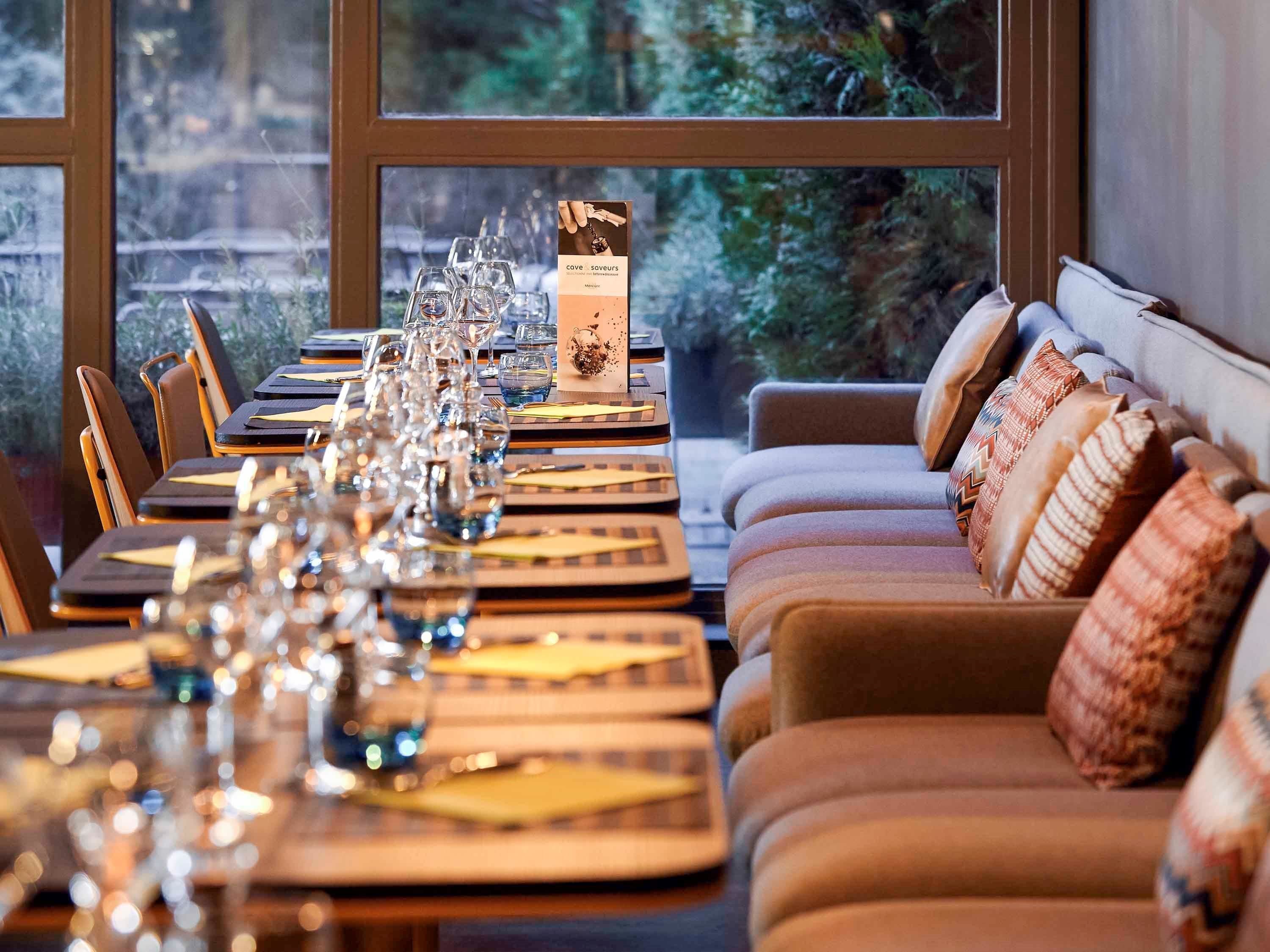 breakfast, lunch, dinner served; french cuisine