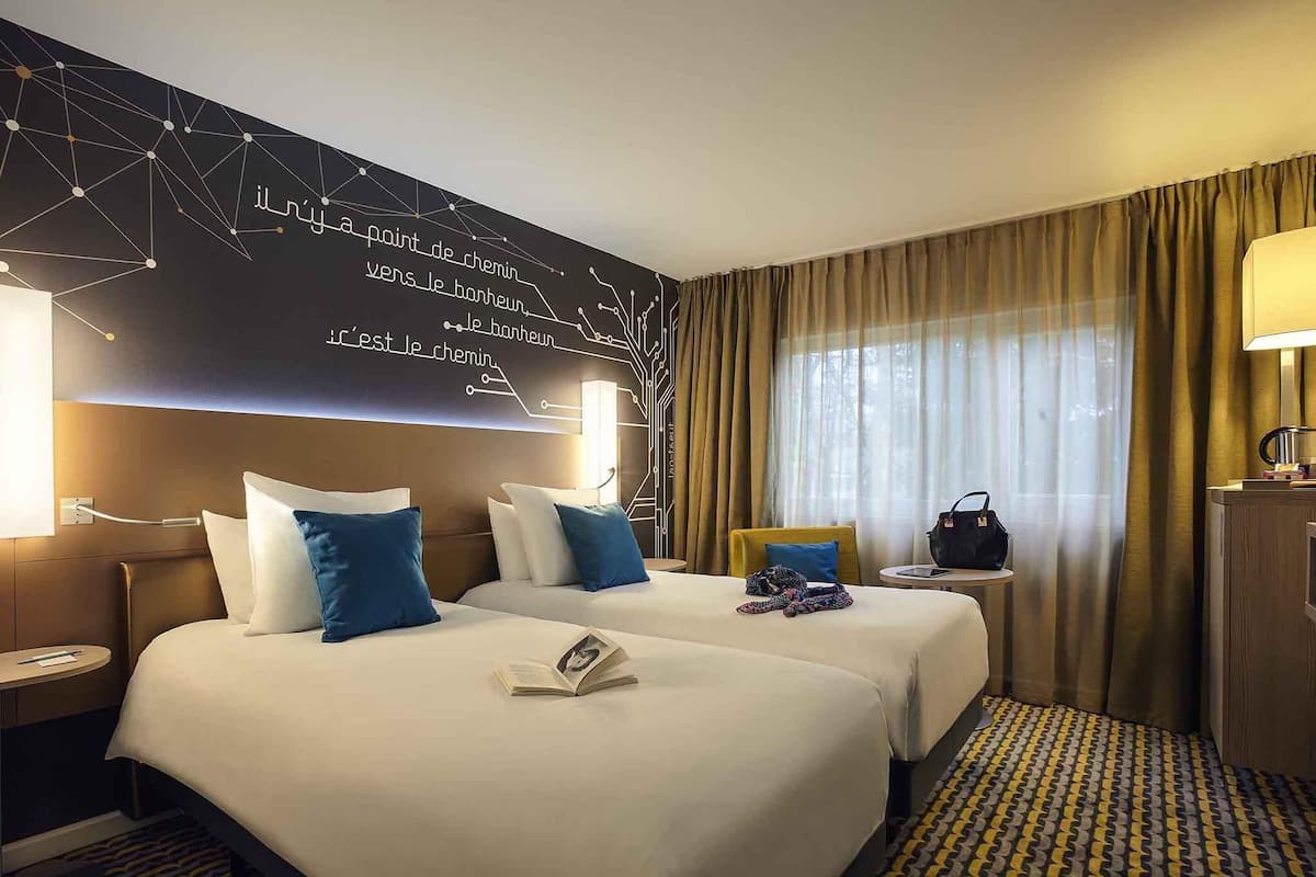 Superior Room, 2 Twin Beds | Premium bedding, in-room safe, desk, blackout drapes