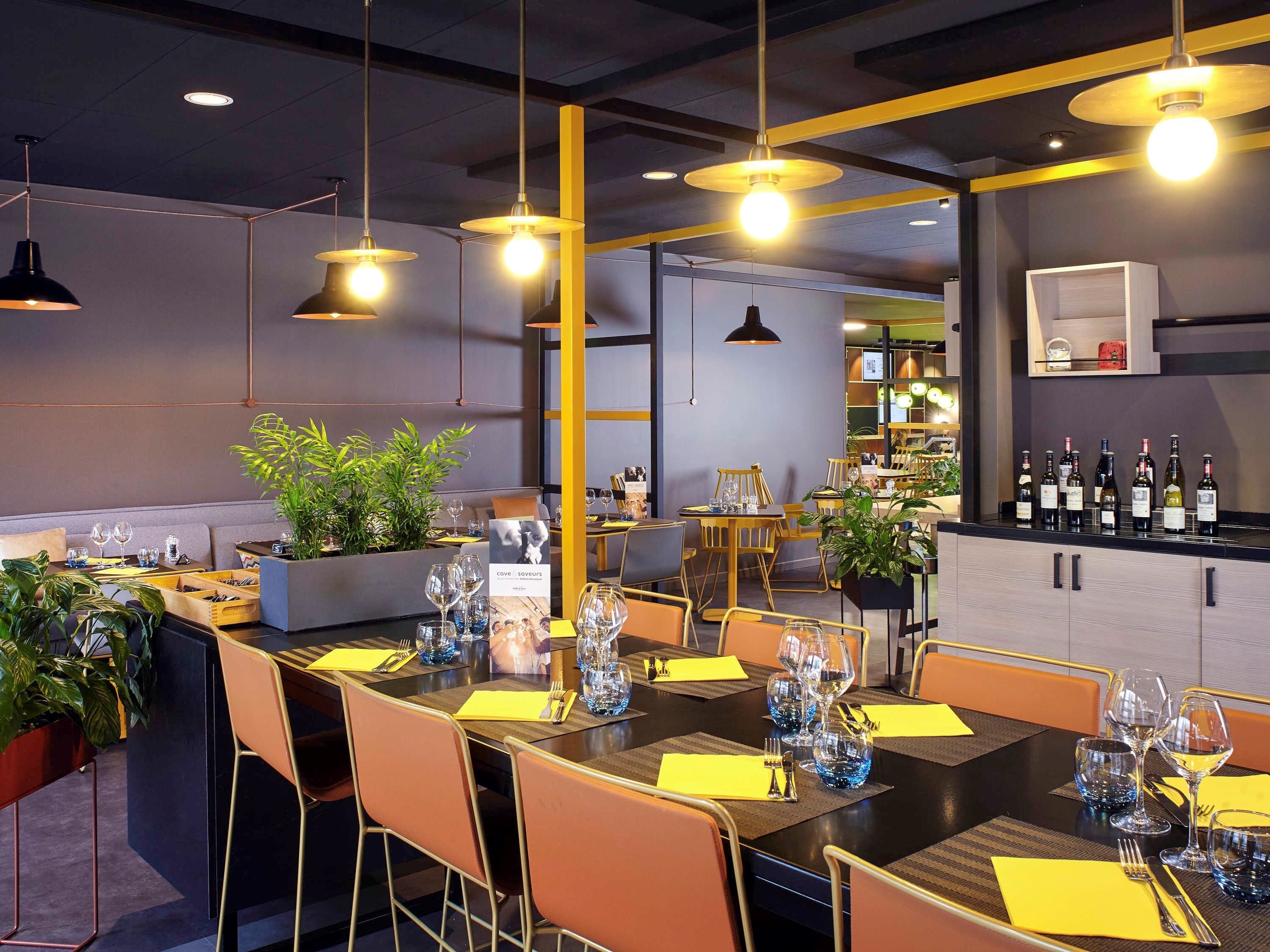 breakfast, lunch, dinner served; french cuisine