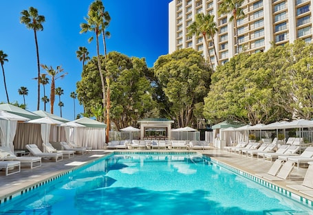Outdoor pool, pool cabanas (surcharge), pool umbrellas. Pendry Newport Beach