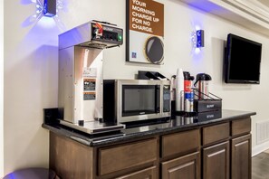Coffee service - Motel 6 North Little Rock, AR - McCain (North Little Rock)