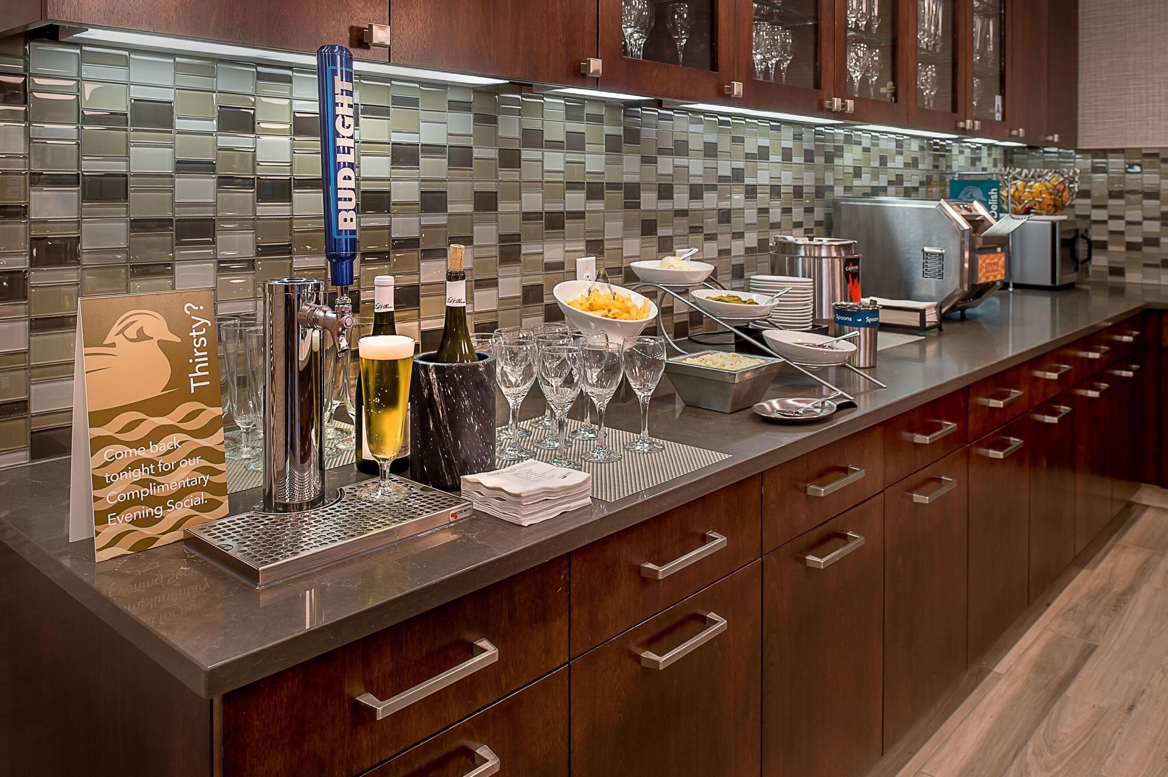 free daily continental breakfast