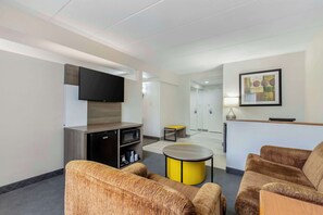Suite, 1 King Bed, Non Smoking | Desk, blackout drapes, iron/ironing board, free cribs/infant beds