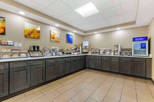 Free daily continental breakfast