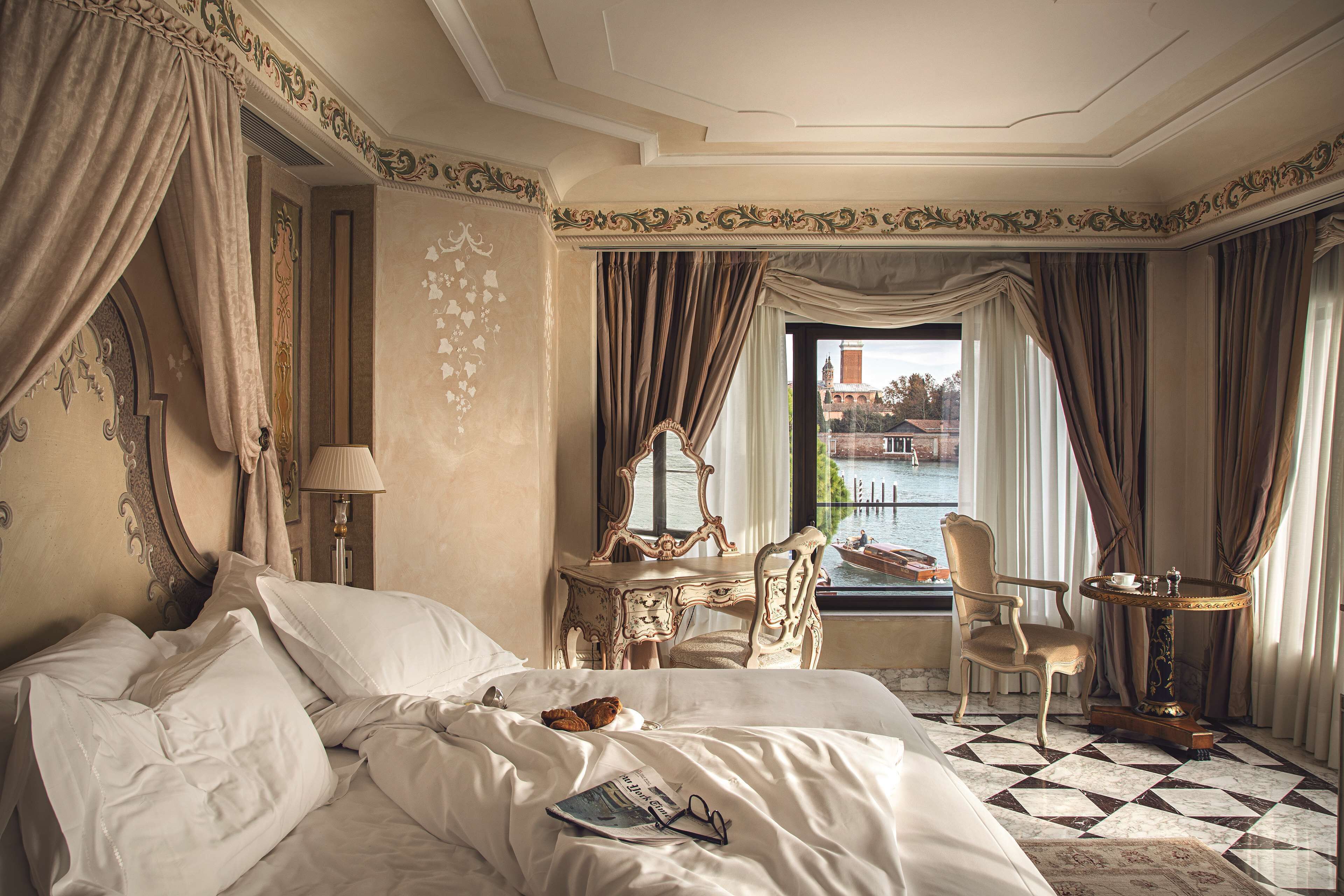 Suite (Palladio) | Ropa de cama hipoalergénica, edredón y minibar 
