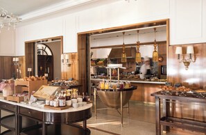 Inbegriffenes Frühstücksbuffet