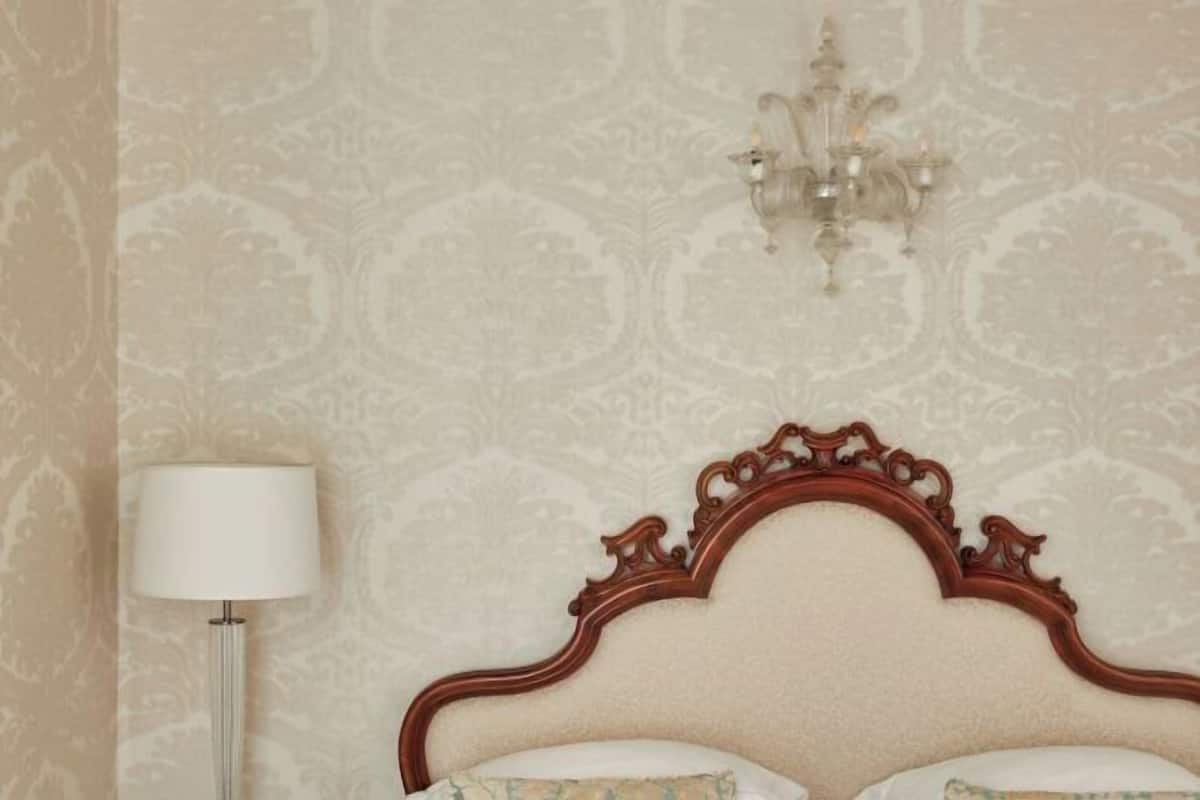 1 habitación, ropa de cama hipoalergénica, edredón y minibar