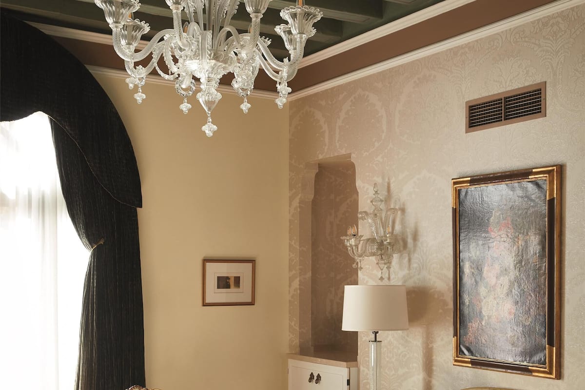Junior Suite (Superior) | Hypo-allergenic bedding, down duvets, minibar, in-room safe