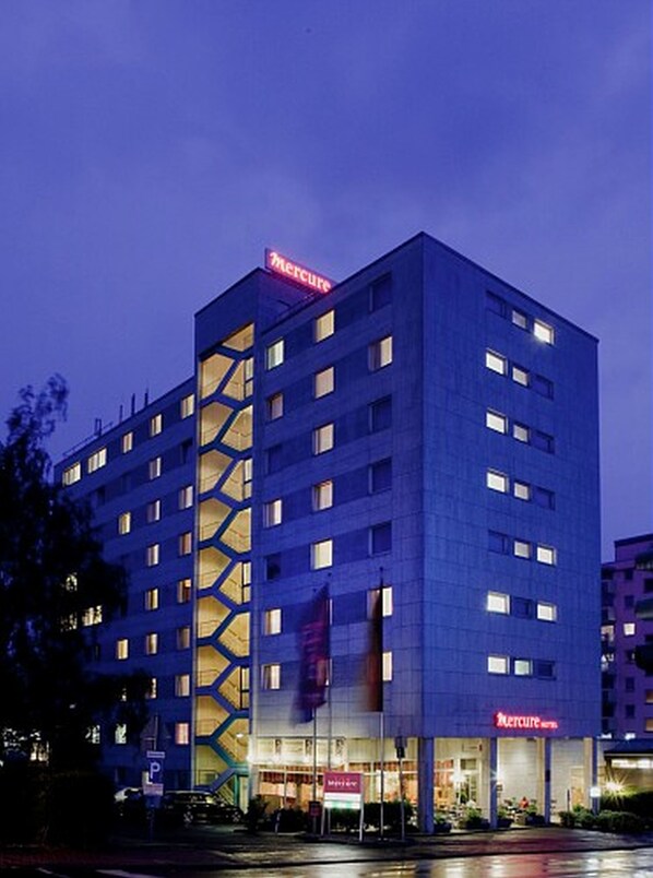 Front of property - evening/night