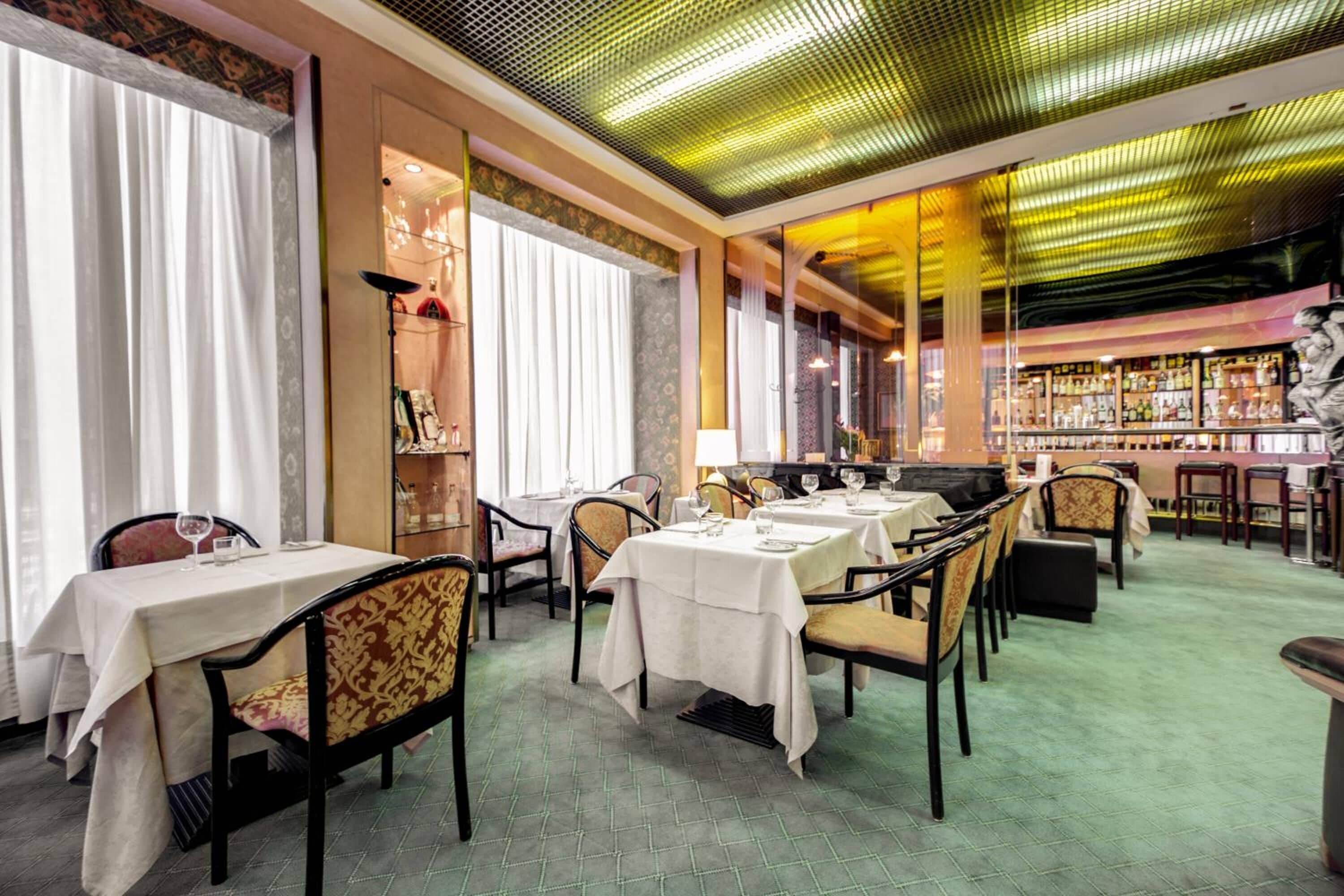 breakfast, lunch and dinner served