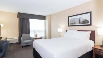 Chambre Standard, 1 grand lit | Bureau, fer et planche à repasser, accès au Wi-Fi (inclus)