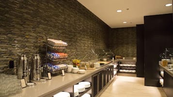 Daily buffet breakfast (USD 18 per person)