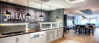 Premier Inn Köln City Centre