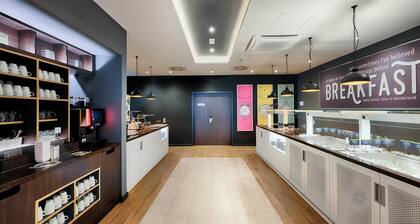 Premier Inn Köln City Centre