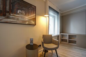 Comfort Double Room | In-room safe, soundproofing, free WiFi