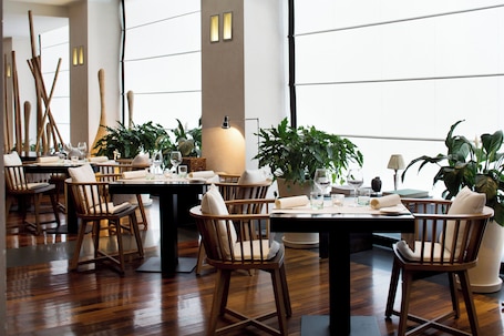 Bar (on property). Starhotels Excelsior
