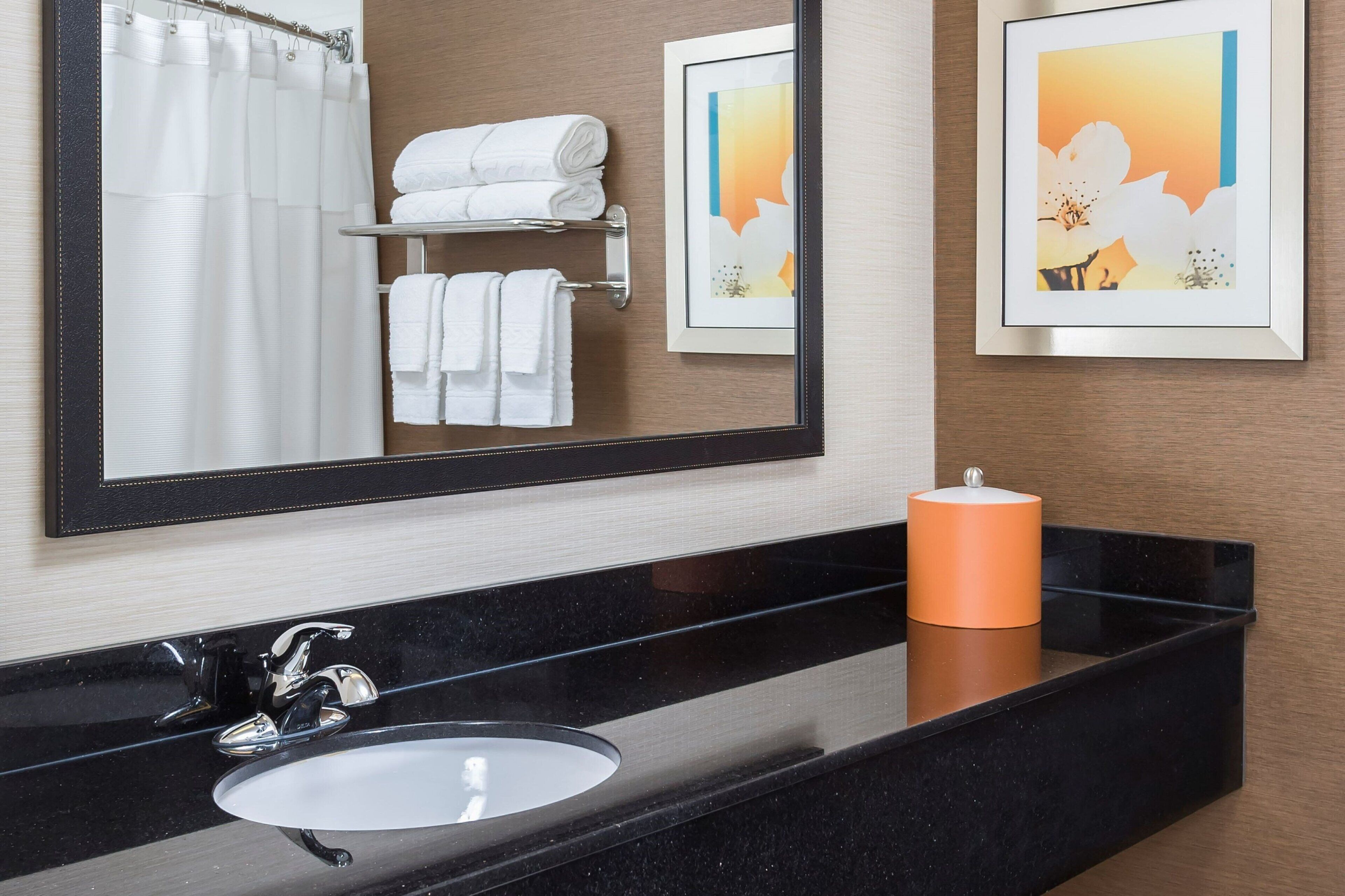 combined shower/bathtub, free toiletries, hair dryer, towels