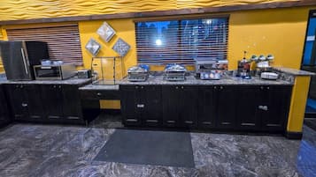 Café da manhã continental grátis todos os dias