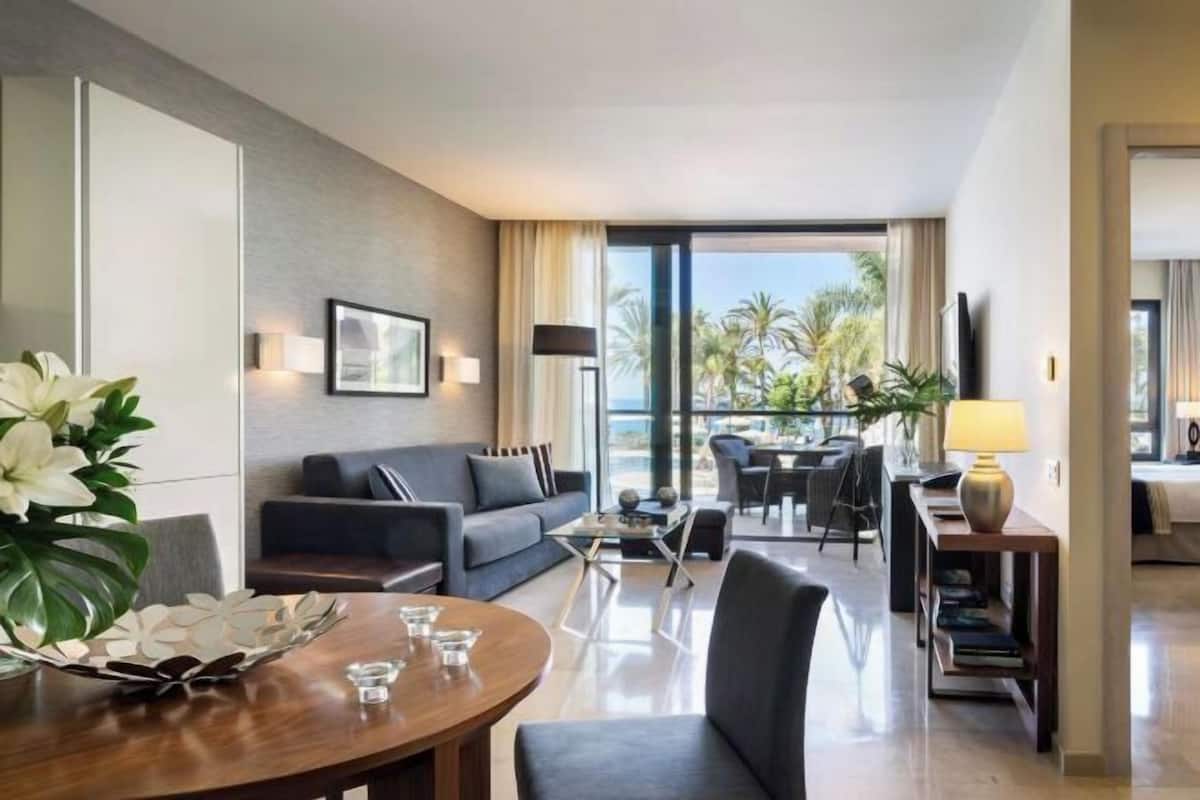 Living area | 44-inch LCD TV with satellite channels, TV, pay movies