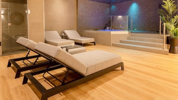 Sauna, hot tub, steam room, body treatments, hydrotherapy, aromatherapy