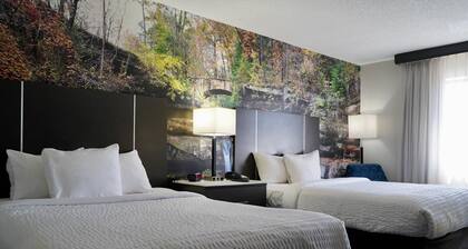 Clarion Inn Fairborn - Dayton near Wright Patterson