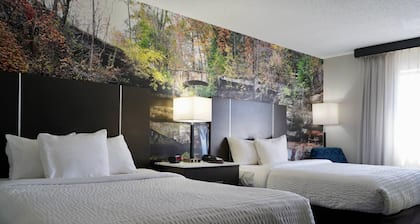 Clarion Pointe Fairborn near Wright Patterson AFB