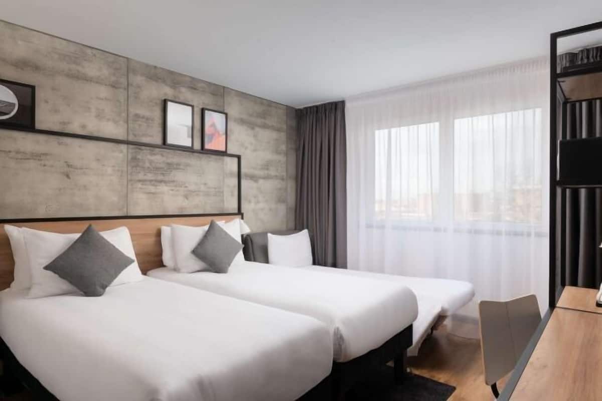 Desk, laptop workspace, free cots/infant beds, free WiFi