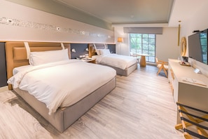 Deluxe-Zimmer | Hochwertige Bettwaren, Zimmersafe, Schreibtisch, Verdunkelungsvorhänge