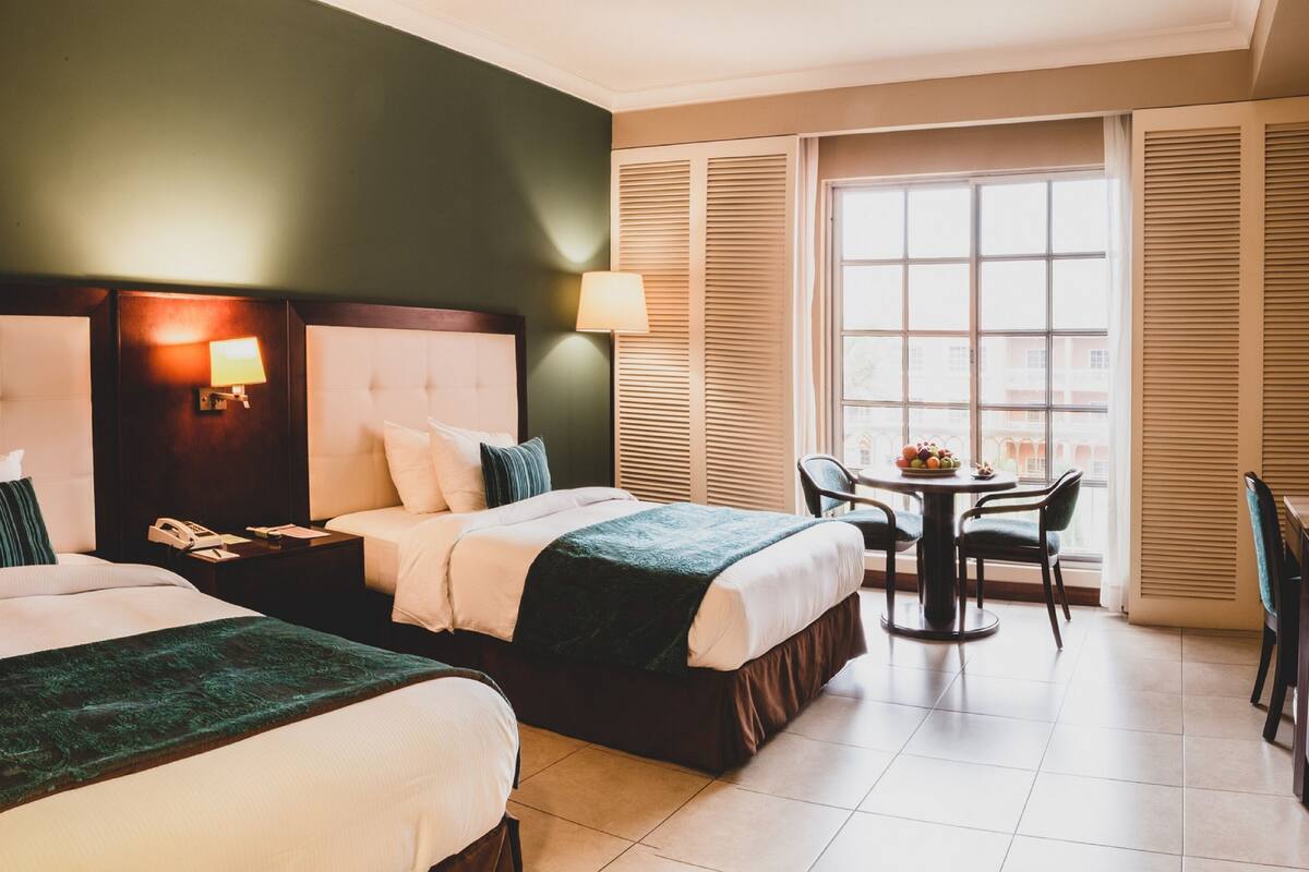 deluxe room | premium bedding, in-room safe, desk, blackout curtains