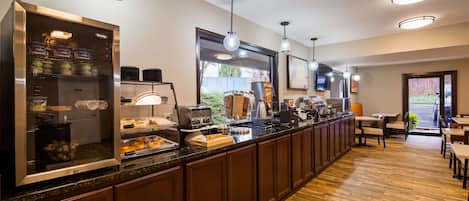 Petit déjeuner continental compris tous les jours