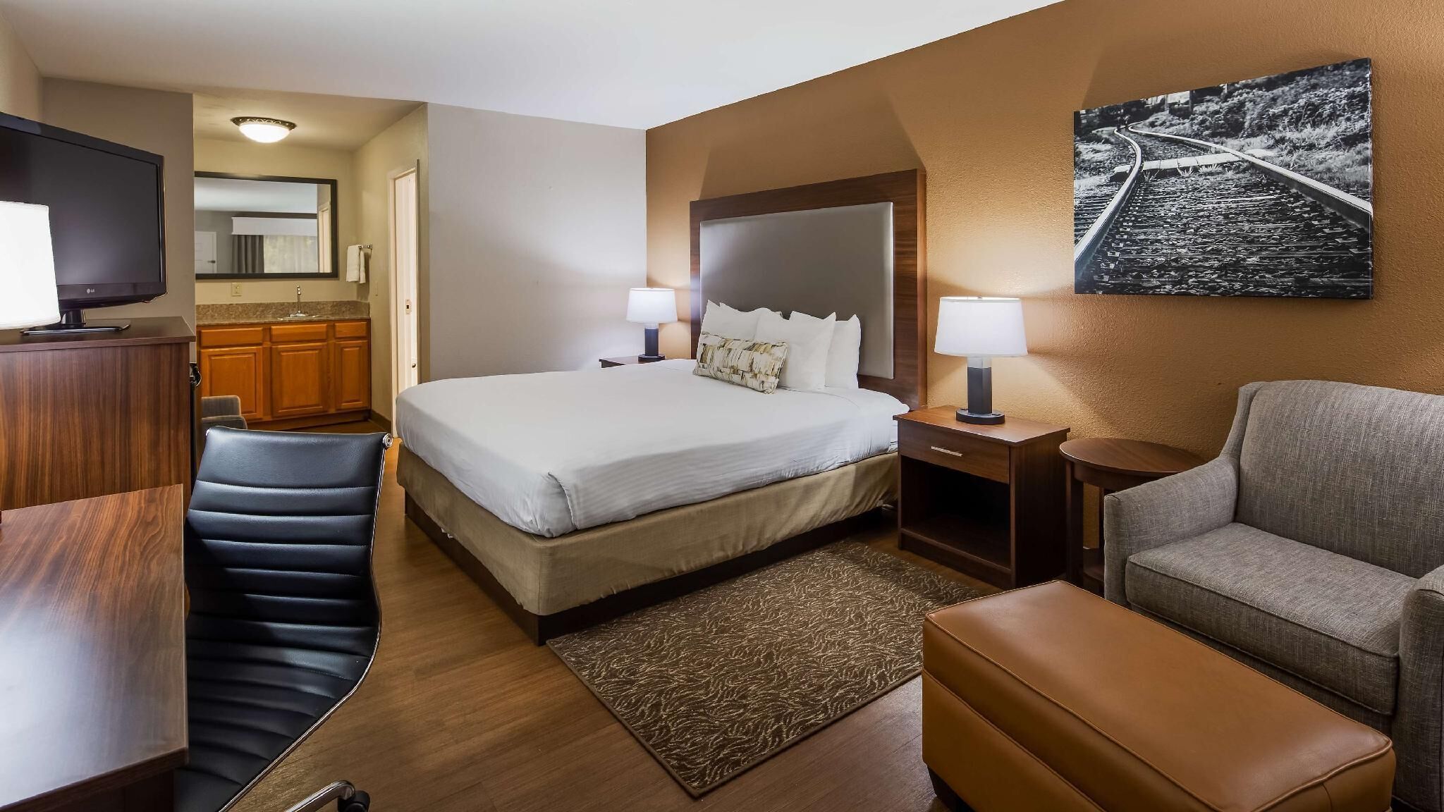 In-room safe, desk, iron/ironing board, rollaway beds