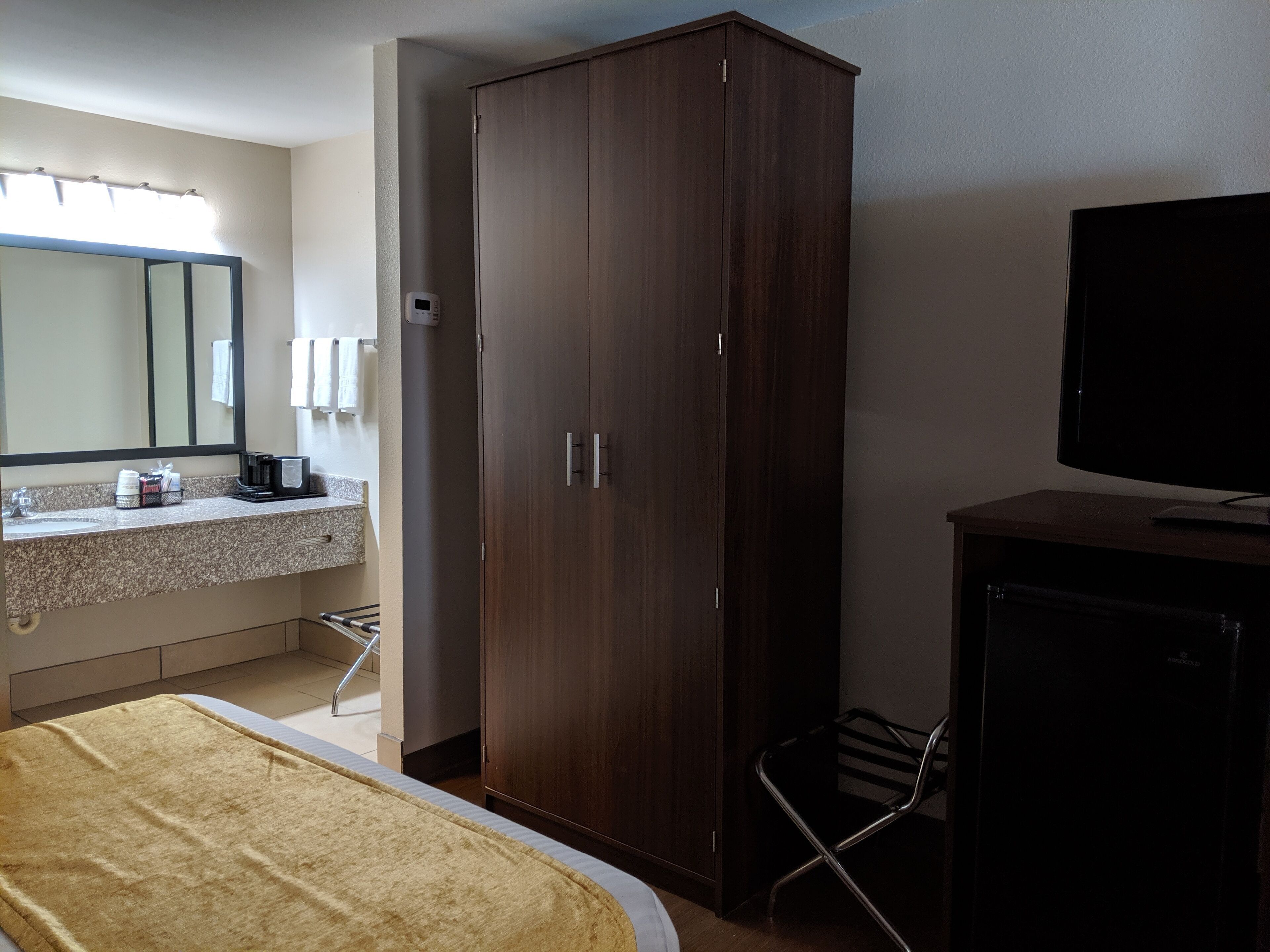In-room safe, desk, iron/ironing board, rollaway beds