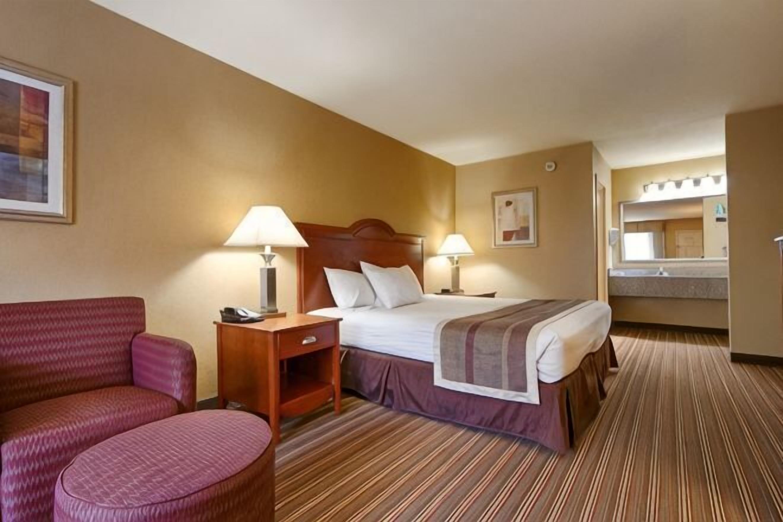 In-room safe, desk, iron/ironing board, rollaway beds