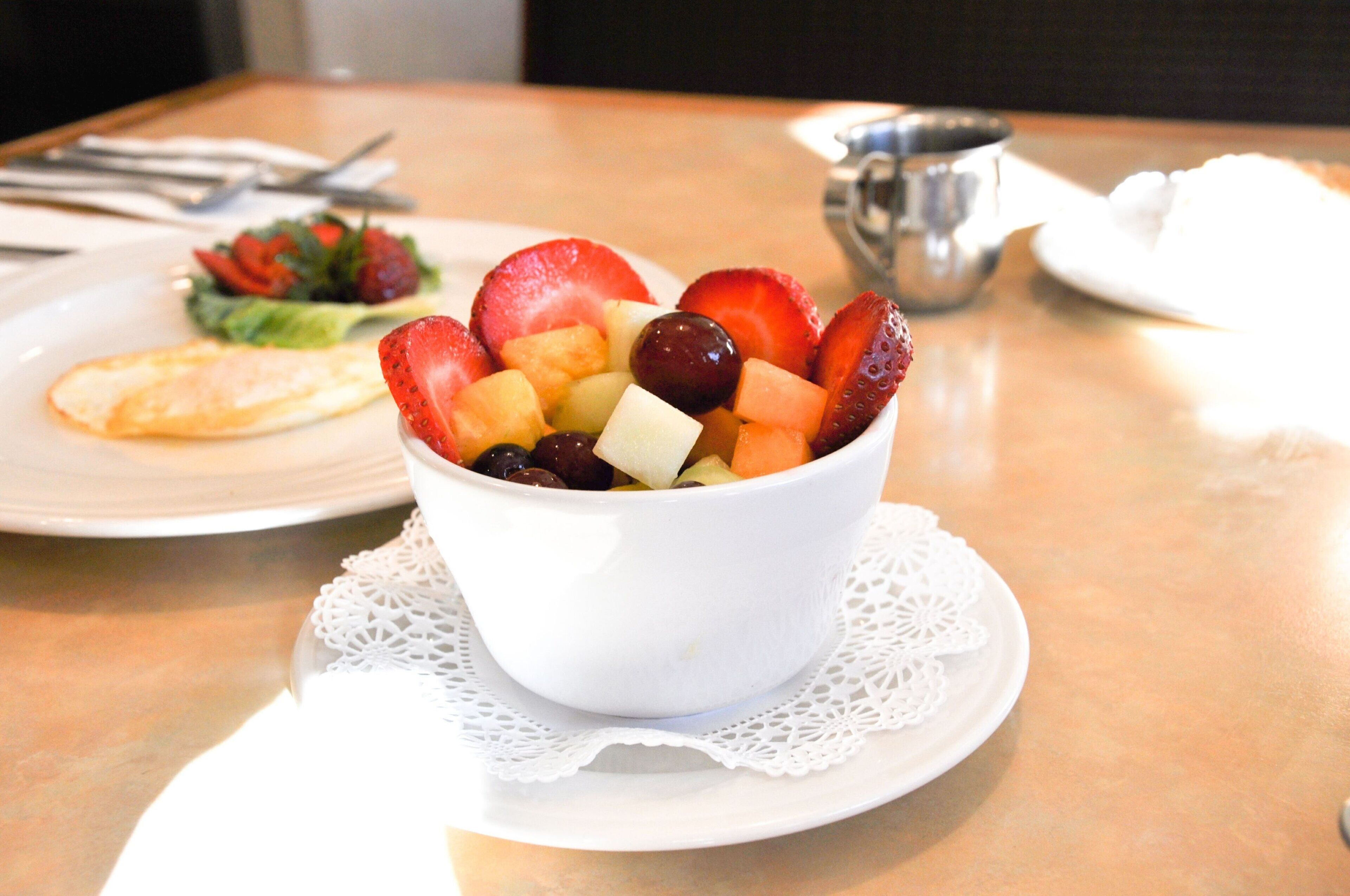 daily cooked-to-order breakfast for a fee